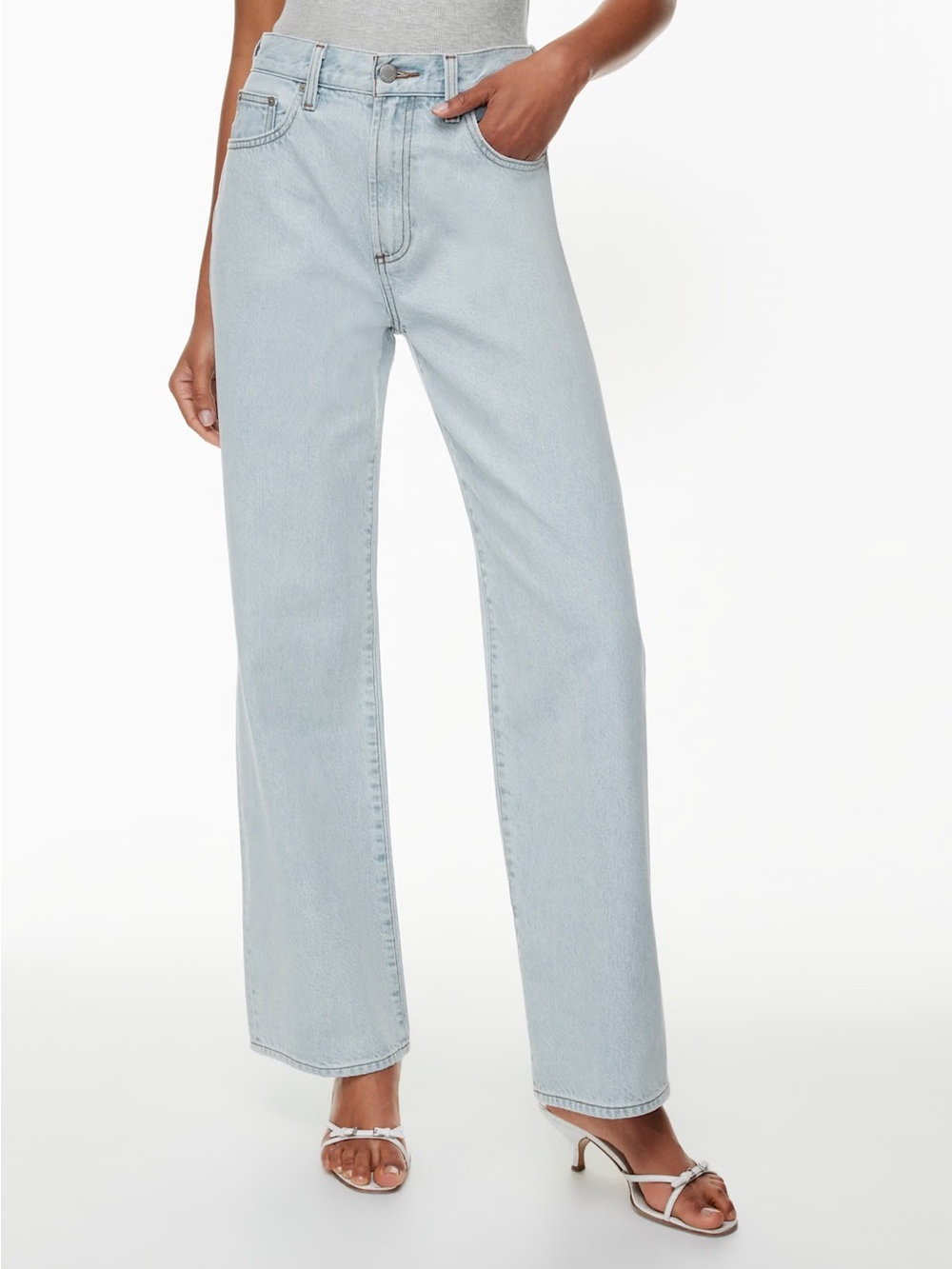 Aritzia Denim Forum The Farrah Hi-Rise Wide Bleach Bleu Jean Size 26
